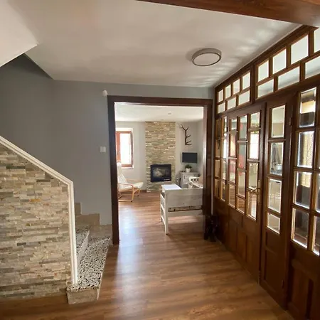 La Balconada De Valdeon פוסאדה דה ואלדון