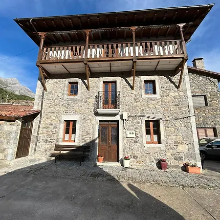 La Balconada De Valdeon *